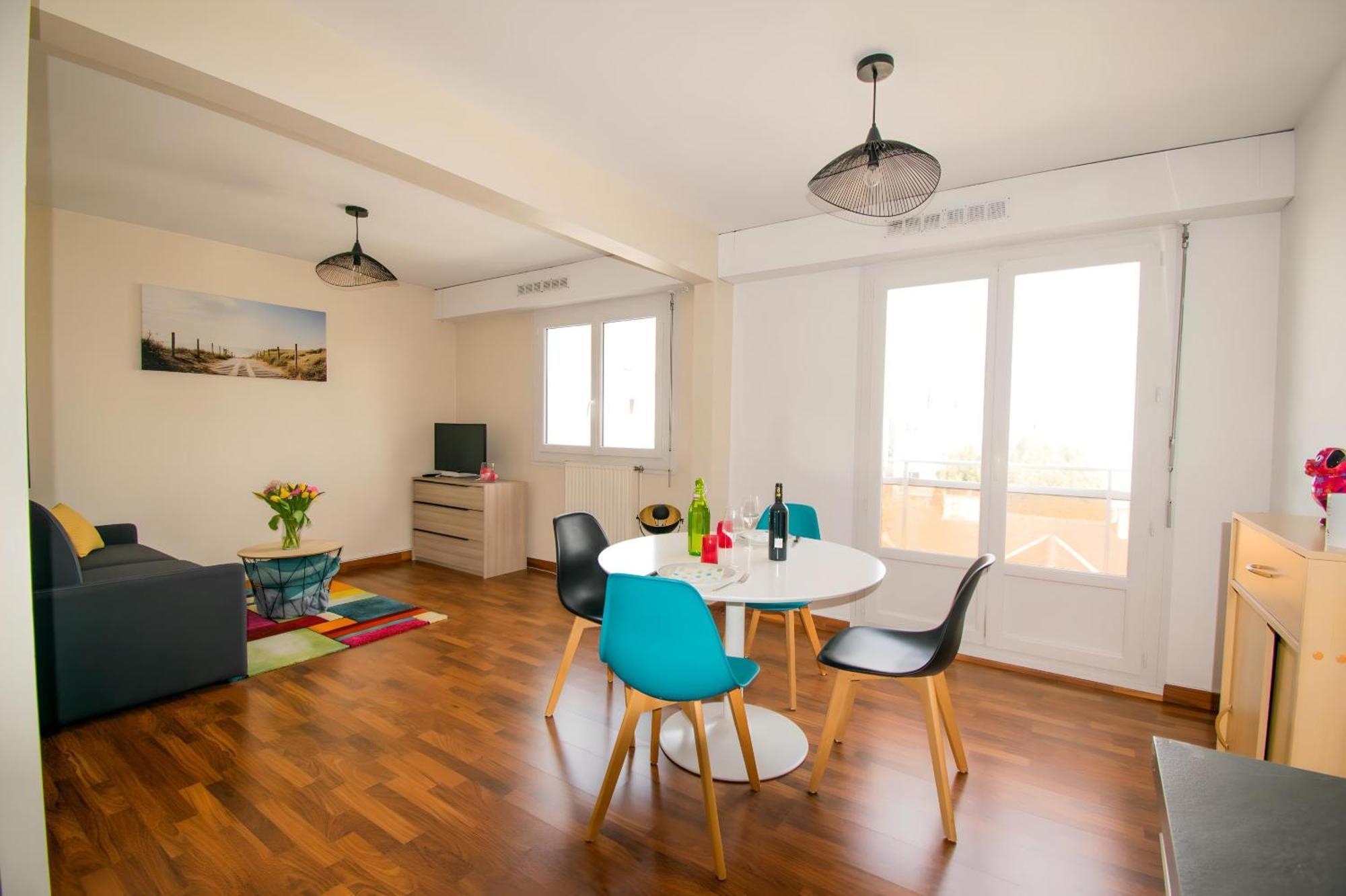 Grand Studio Avec Parking A 10 Minutes Des Plages 로리앙 외부 사진